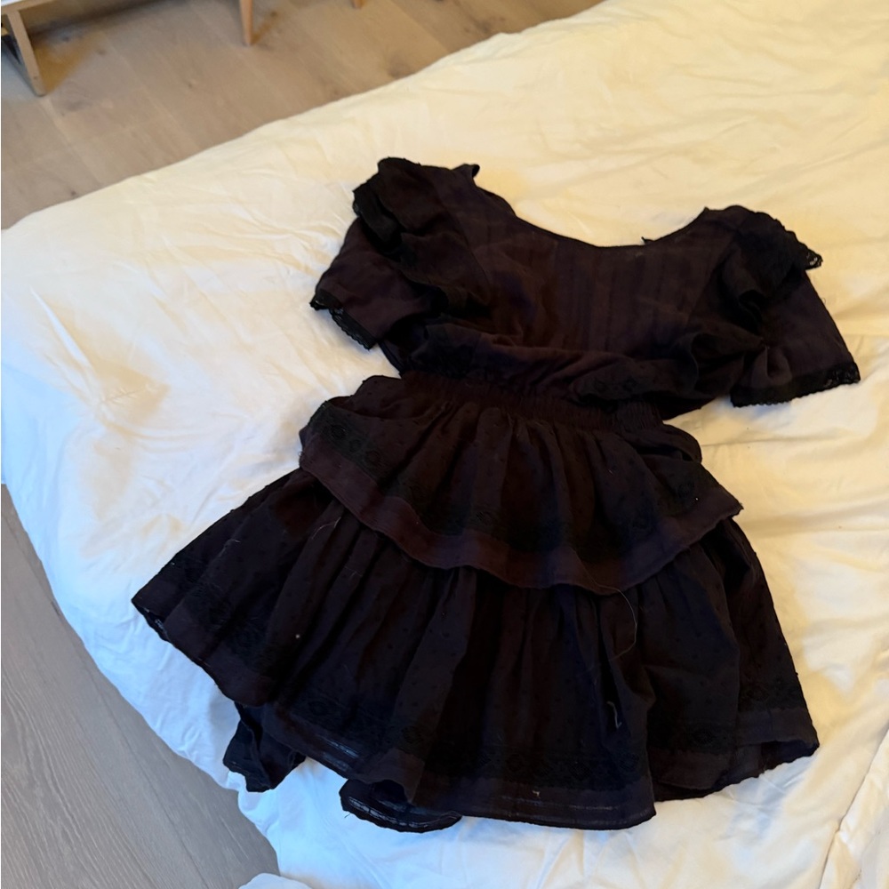 Size Small Black Ruffle Mini Lait Collection - Picture 2 of 6